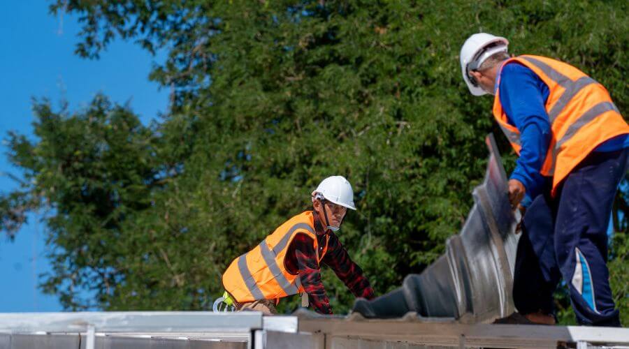 Professional Flat Roofing Installation in Varina, IA